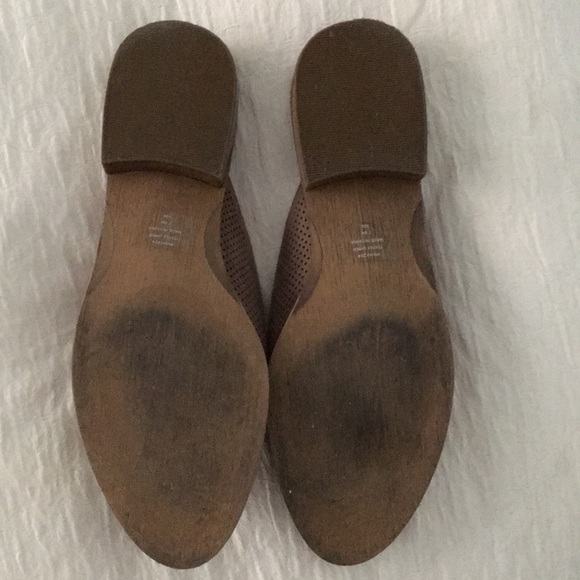 Indigo Rd. Neutral Mules - Picture 3 of 3